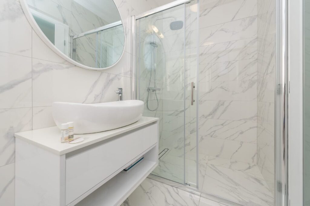 javorović-kupaonski-namještaj