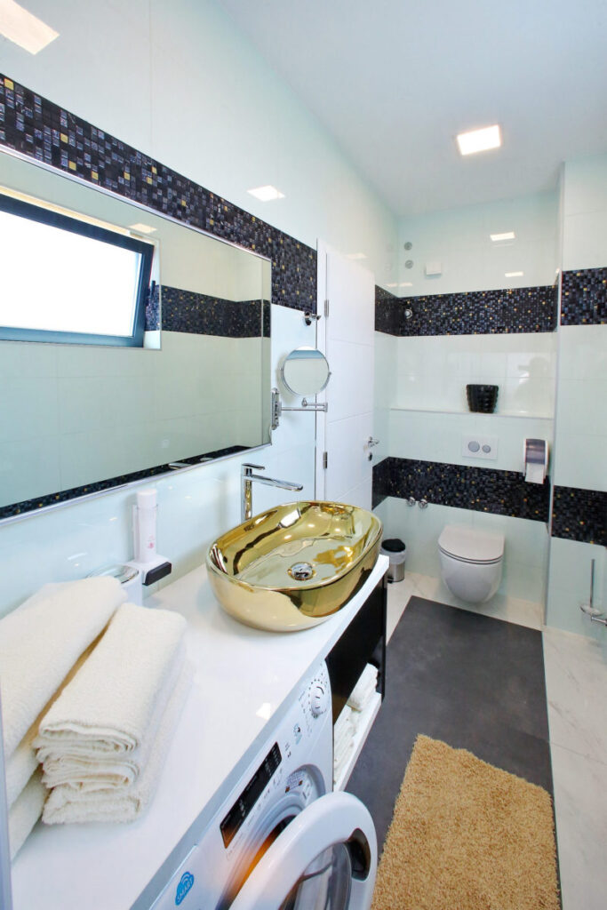 javorović-kupaonski-namještaj